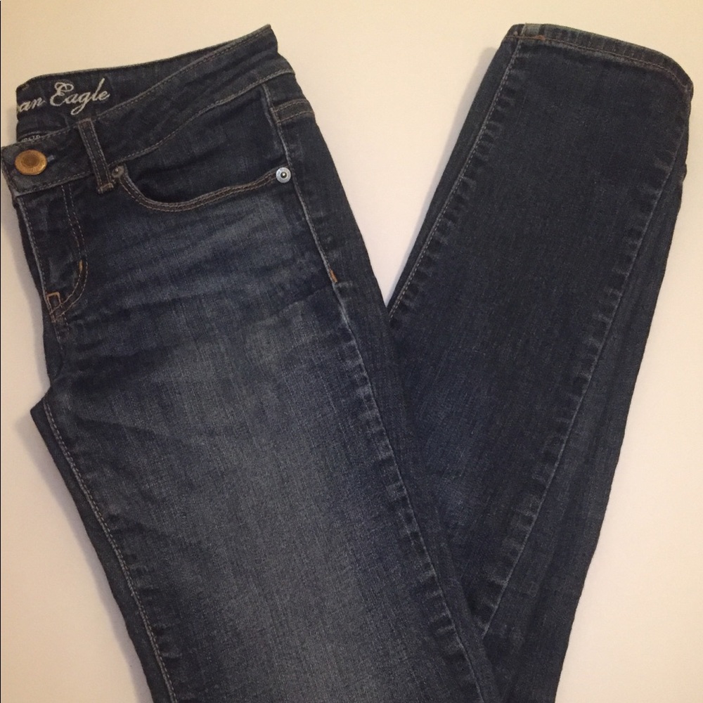 American Eagle Skinny Jeans (Size 2)